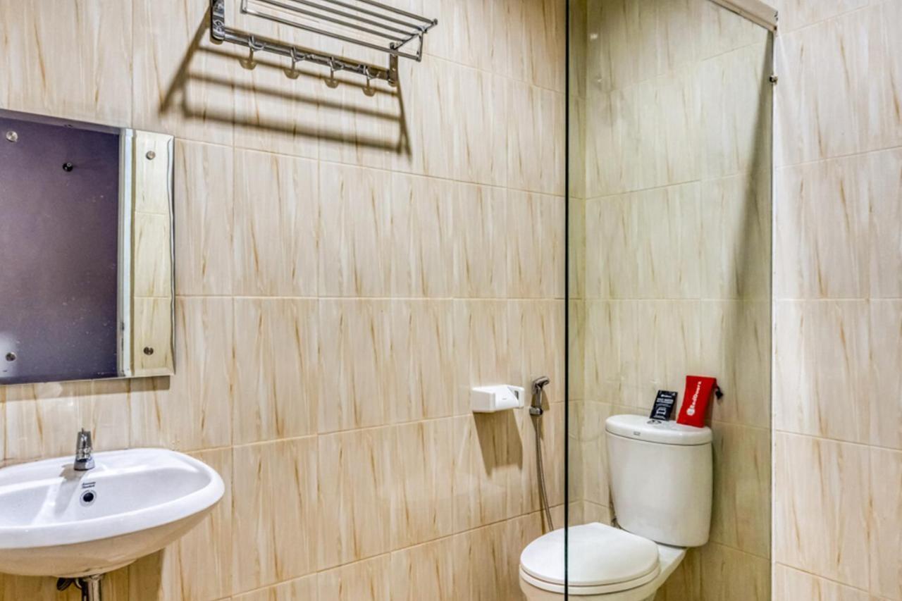 Hotel Reddoorz Near Sindu Kusuma Edupark 2 à Cebongan Extérieur photo